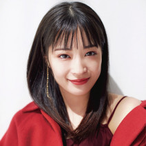 広瀬すずさん「リップは深い赤とかベージュをラフに塗るのが好き」｜冬に楽しみたいメイク、ヘアスタイルは？