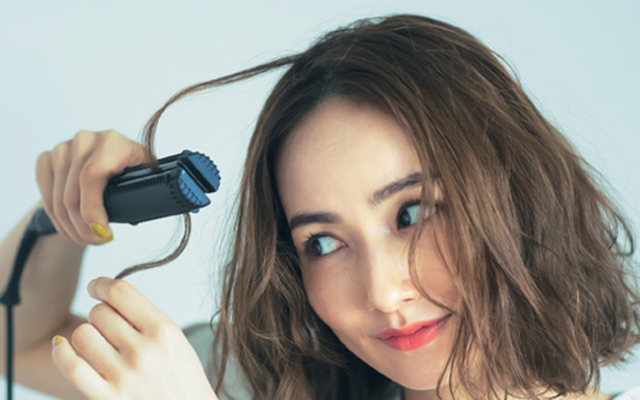ストレートアイロン1本でウェーブもカールも簡単 不器用さんもできるやり方を伝授 美的 Com ストレートアイロン1本でウェーブもカールも簡単 不器用さんもできるやり方を伝授 美的 Com