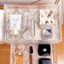 ドレッサーがなくても大丈夫！可愛いく見せる収納術、メイクボックスをご紹介！