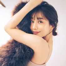 田中みな実「二の腕は細いとか太いじゃなくて『触れてみたい』と思わせる質感重視」｜“あざとかわいい”パーツ美容 vol.17
