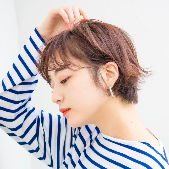 失敗しない くせ毛こそ似合う ショートヘアのコツは 18の髪型 美的 Com