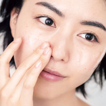 イトリン、アユーラ、クラランス…どんなくすみも一気に晴らす角質ケア方法＆厳選アイテム
