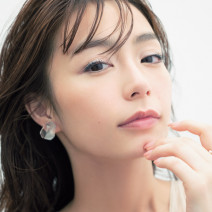宇垣美里さんのようにメイクで透明感を出したい―。人気H&Mが語る「メイクの透明感」とは？