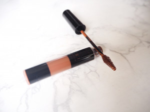 カラーメイク楽しい Kateの限定マスカラ 眉マスカラが可愛いんです 美的クラブ通信 美的 Com