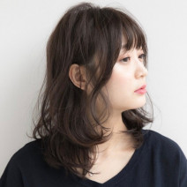 アッシュグレーならおしゃれ！透明感のある可愛いトレンドヘアカラー｜退色を防ぐコツも！