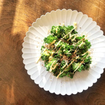 芽キャベツ×ケールで栄養素たっぷり♪「プチヴェールのマヨ胡麻おかかがけサラダ」Today’s SALAD ＃104