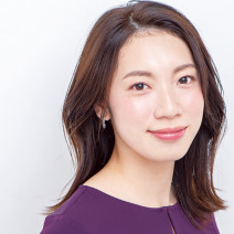 顔のくすみで血色感低下…顔色の悪さを克服するパパッとお直しアイテムを教えます！
