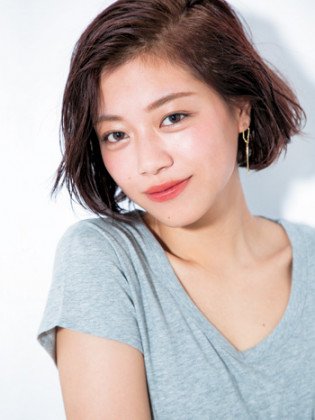 ラベンダー系のヘアカラーは大人女子におすすめのツヤ＆上品カラーです！