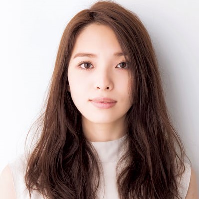 広がる髪 まとめるには 5つの原因 洗い方 乾かし方 美的 Com