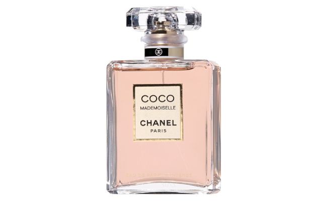 バニラの香水で甘くスイートな女性らしい香りに メンズと一緒に使えるタイプも 美的 Com