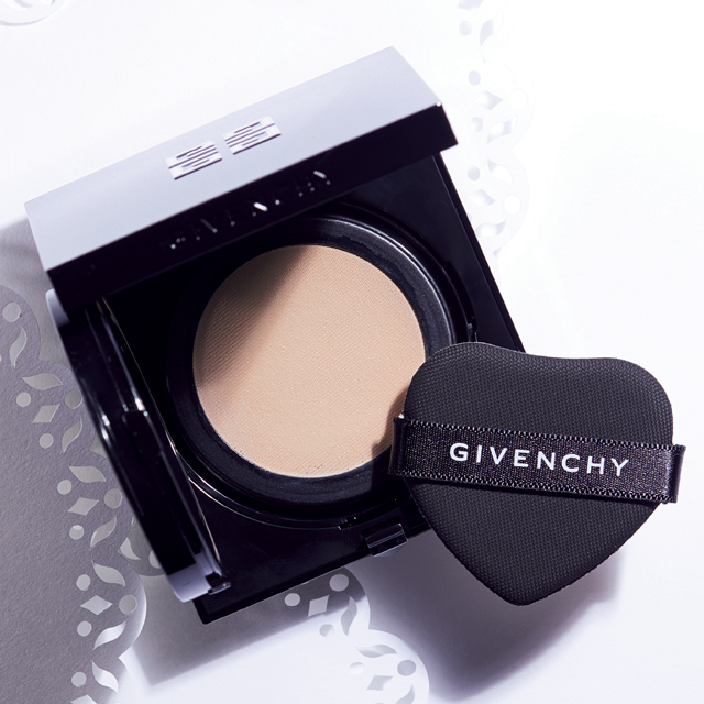 GIVENCHY ファンデーション