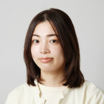 細くて毛量が少ないのに膨らみやすい髪…するんっとまとめには？｜秘訣は乾かし方！根元は潰さずに日中の広がりSTOPを【美容賢者の髪コンプレックス解消vol. 99】