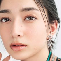 いつものメイクアイテムで抜け感をプラスする方法を人気H&Mが伝授！