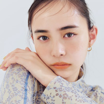 アンプリチュード、オサジ、ジバンシイ…春にぴったりの華やか透明感メイクを人気H＆M中山友恵さんが提案