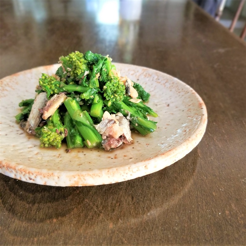 免疫力も美肌も上げつつ生活習慣病対策♪「菜花とオイルサーディンのサラダ」Today’s SALAD #112