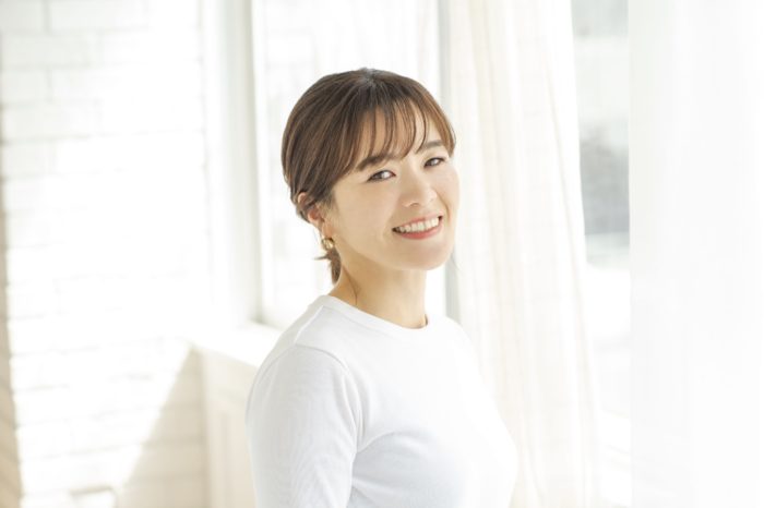 子供っぽく見えない大人ピンクアイのコツを動画で解説！
