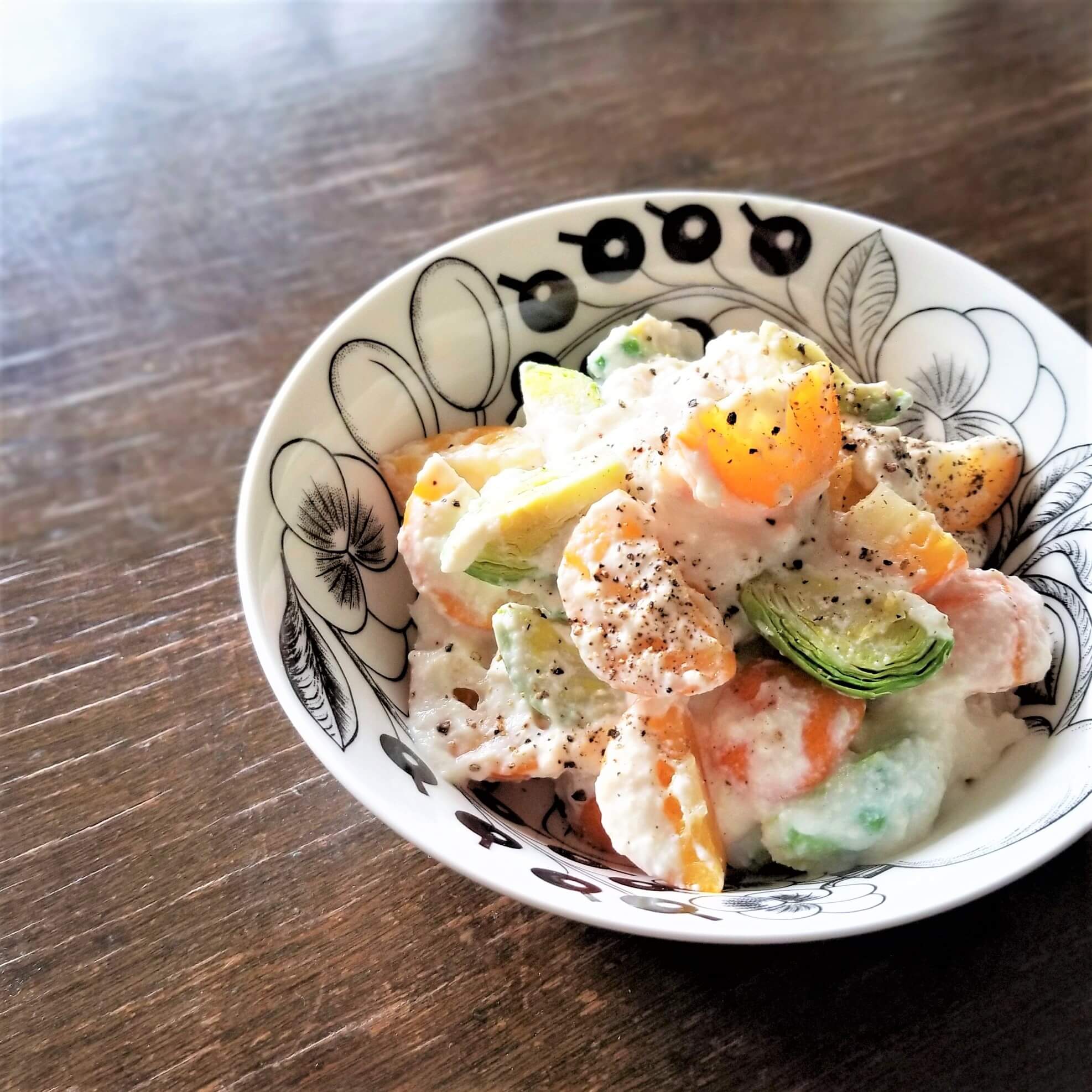 旬の素材 豆腐で 肌も体も調子底上げ 金柑と芽キャベツ 鶏ささみの白和え風サラダ Today S Salad 109 美的 Com