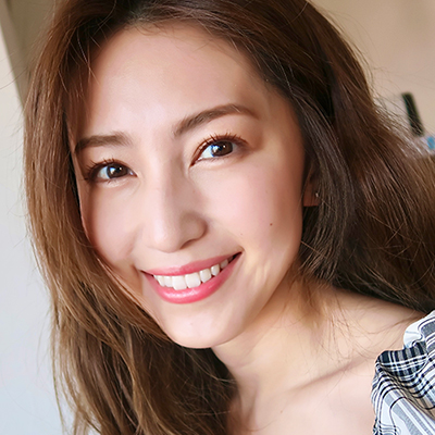 トム フォード、コスメデコルテ、キャンメイク他…大人可愛いは、骨格美肌×可愛げオイルリップが今っぽい！【有村実樹の美LIFE ＃19】
