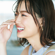 乃木坂46・山下美月さんがジルスチュアートのヌーディリップで上品な口元に変身♪