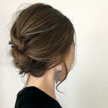 結婚式のお呼ばれにしたい編み込みの髪型♪華やかさたっぷりのパーティーアレンジ