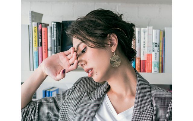 夜会巻きコームの使い方 無くてもできる方法 ヘアコームを使った美人アレンジ 美的 Com 夜会巻きコームの使い方 無くてもできる方法 ヘアコームを使った美人アレンジ 美的 Com