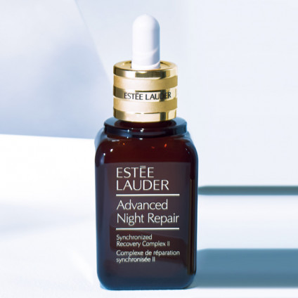 エスティ ローダー「アドバンス ナイト リペア」シリーズをご紹介