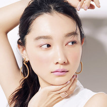 太眉がうぶナチュラル眉に変身！ ヘビーローテーションの眉マスカラが大活躍♪