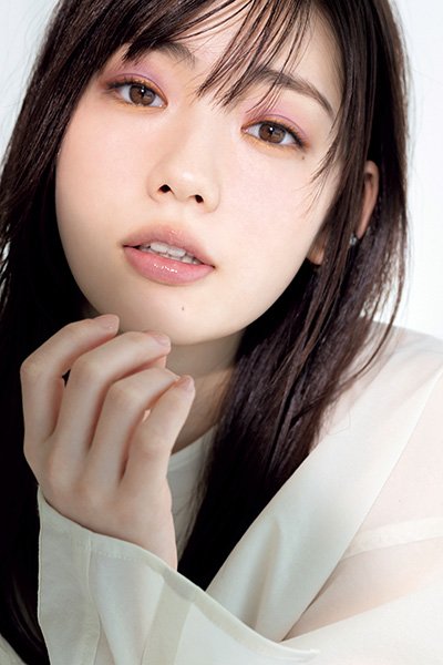 色っぽい唇に 黒グロスの 効果 と おすすめアイテム 美的 Com