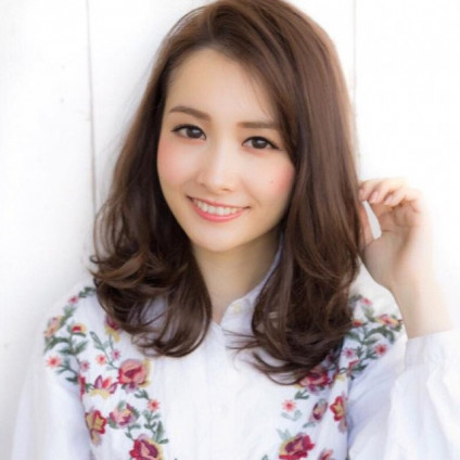 赤系ヘアカラーで髪染め ブリーチなしだからツヤのある上品な美髪に変身 美的 Com