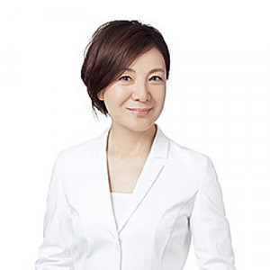 津田 攝子