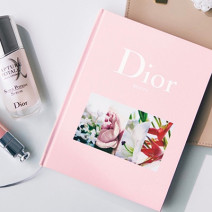 ファッション誌『Oggi』がDior BEAUTYとコラボ！“世界にここだけの一冊”をぜひ手に入れて