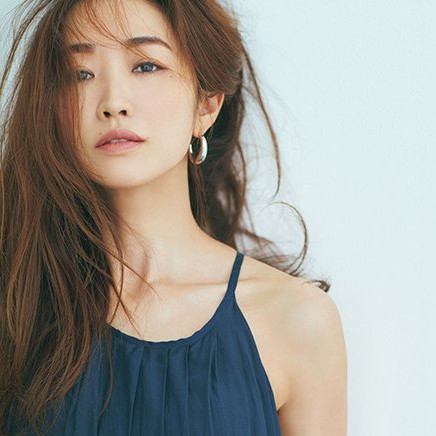 神崎恵さん シュッとしている女は最強 骨にエッジがある 後ろ姿が美しい 5つの美のセオリー 美的grand 美的 Com