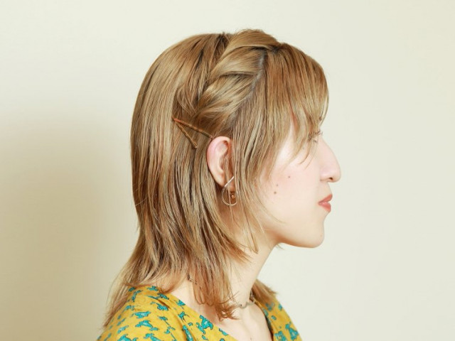 【2】編み込みは1回でOK!ツイストをプラスしたアレンジ