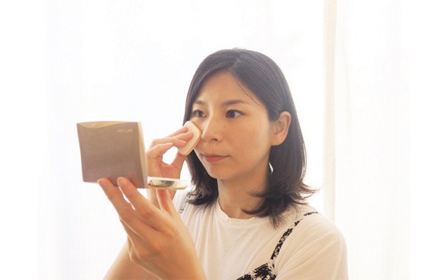 メイクでほうれい線をカバーしたい おすすめコスメ メイク前の老け顔解消術 美的 Com メイクでほうれい線をカバーしたい おすすめコスメ メイク前の老け顔解消術 美的 Com