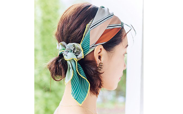 不器用さんにこそすすめたい 本当に簡単でかわいい ミディアムヘアのまとめ髪 美的 Com 不器用さんにこそすすめたい 本当に簡単でかわいい ミディアムヘアのまとめ髪 美的 Com