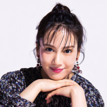 女優・山本千尋さんインタビュー｜華麗な身のこなしが話題！ 体幹や脚の筋肉を鍛えるカンフーストレッチも伝授！