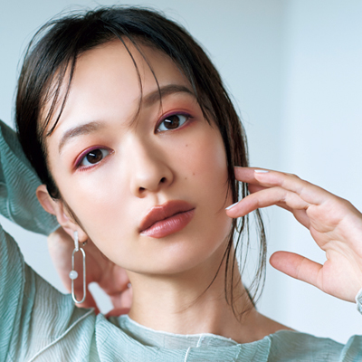 【秋メイク】ディオールのボルドーライナーが最旬！ さらっと囲み目でラフに女っぽく