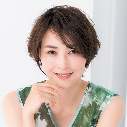 ふんわりトップでかなえる小顔ショートボブ｜あの手この手でどんな顔もシュッと見え！【美的GRAND】