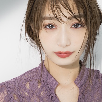 宇垣美里さんのコスメ愛が1冊に！メイク方法から美肌の秘密まで大公開｜11月発売決定＜予約受付スタート＞