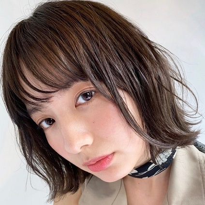 パーマ×ボブヘアが人気急上昇中！柔らかい髪の動きで知的で女っぽい印象に