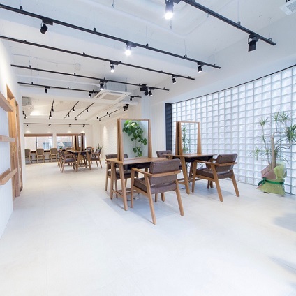 GARDEN aoyama 　(ガーデンアオヤマ)
