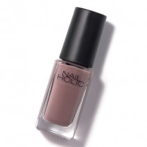 NAIL HOLIC（ネイルホリック）ならセルフネイルが自由自在！ 新色、人気色とおすすめデザイン