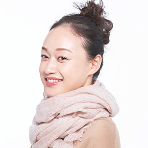 首のシワ本気de撲滅！ストレッチや洋服、アクセで目立たせない工夫を【美的GRAND】