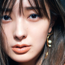 シャネルのアイブロウパウダーで“芯”のある目元を演出｜「貫きたい信念」【美的オリジナルショートストーリー】