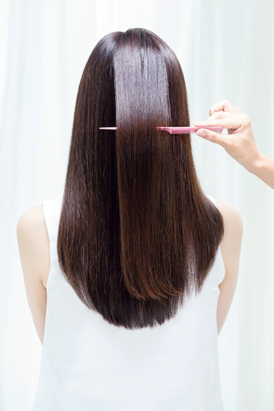 髪の毛をサラサラにする ６つの方法 プロ直伝の美髪のコツとは 美的 Com