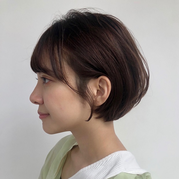 もみあげ で印象が変わる短めスタイル ヘアアレンジ 12の実例 美的 Com