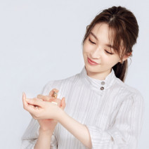 コロン、トワレ、パルファムの違いって？ 香りはどう変化するの？｜「香り」にまつわるQ&A