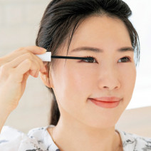 「眉が少なく、まつげが短い…」美的クラブの目周りのお悩みを有村実樹さんが解決！