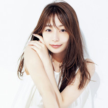 宇垣美里さんや加治ひとみさんの愛用フレグランス大公開！ 憧れのあの人の“運命の香水”って？