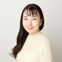 パサつく毛先を集中補修！｜うねりも広がりもケアしながら美巡りをUPさせるヘアトリートメントの使い方How to【美容賢者の髪コンプレックス解消vol. 140】